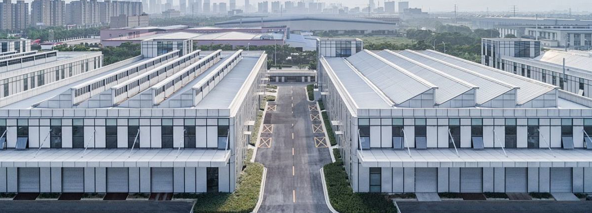 以人为本、团结拼搏、开拓创新、服务客户